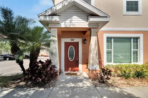 182 Alexander Woods Dr, Plant City, FL 33563