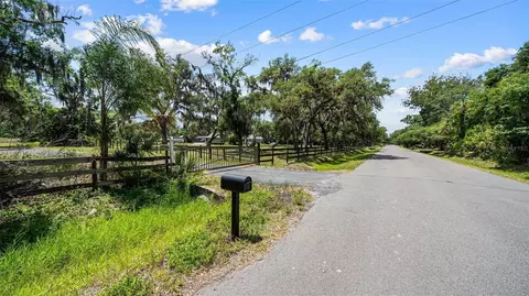 6902 24th Ave E, Bradenton, FL 34208