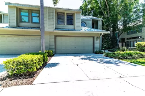 2614 W Lykes Ct, Tampa, FL 33611