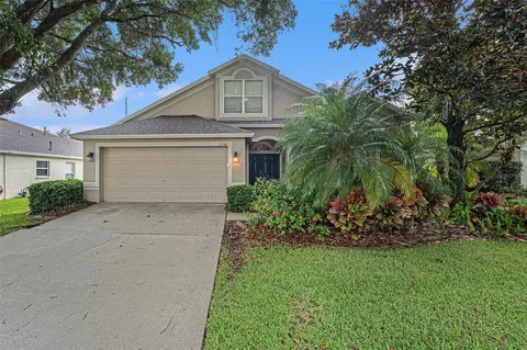 2708 Valencia Grove Dr, Valrico, FL 33596