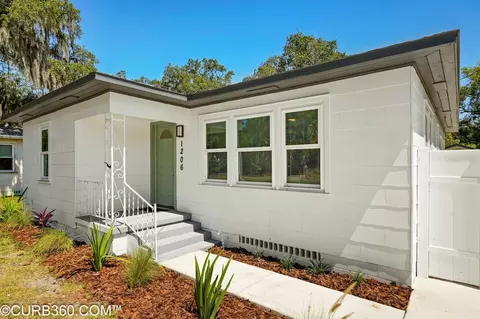 1206 Sedeeva Cir S, Clearwater, FL 33755