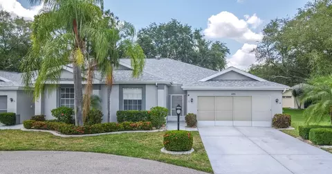 2205 Mayfield Oaks Pl #66, Sun City Center, FL 33573
