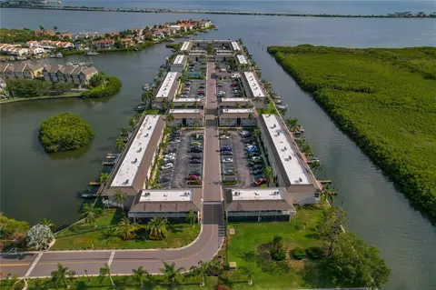 8808 Bay Pointe Dr #107, Tampa, FL 33615