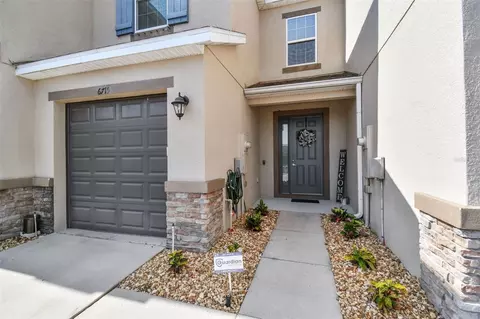 6715 Citrus Creek Ln, Tampa, FL 33625