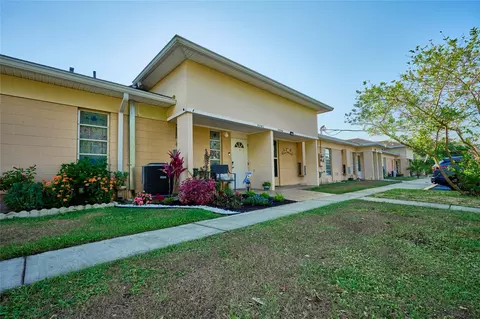 2201 Club Cir #2201, Lakeshore, FL 33854
