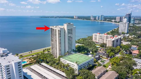 2413 Bayshore Blvd #2301, Tampa, FL 33629