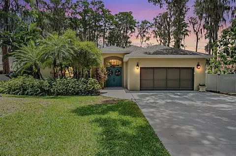 21820 Shamu Dr, Land O Lakes, FL 34639