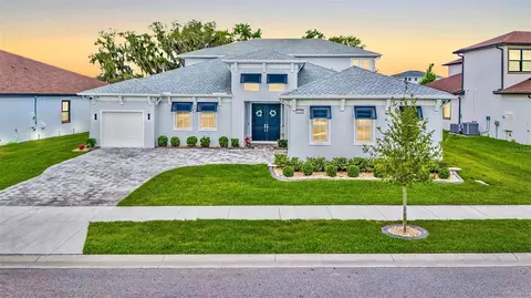 8700 Sanders Tree Loop, Wesley Chapel, FL 33545