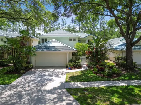 15866 Sanctuary Dr, Tampa, FL 33647