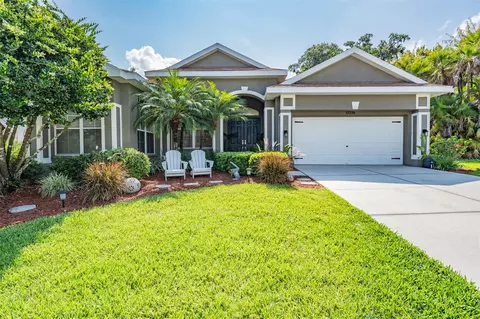 12228 Woodlands Cir, Dade City, FL 33525