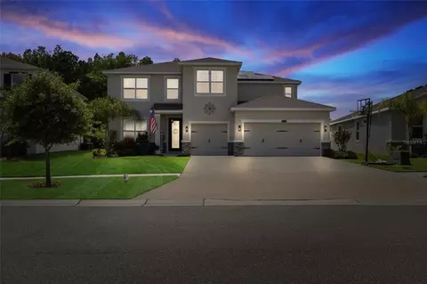 1653 Bering Rd, Wesley Chapel, FL 33543