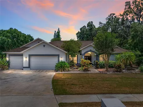 2109 Arbor Oaks Dr, Valrico, FL 33594