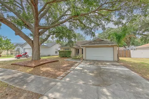 1901 Rudder Dr, Valrico, FL 33594