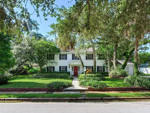 2902 W Bayshore Ct, Tampa, FL 33611