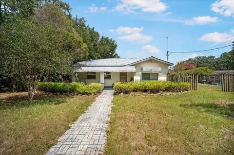 10401 Walker Rd, Thonotosassa, FL 33592