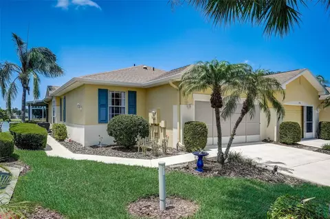 707 Tremont Greens Ln, Sun City Center, FL 33573