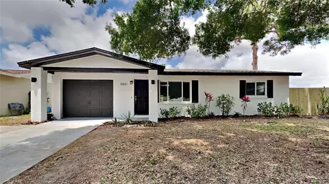 8303 79th Ave, Seminole, FL 33777