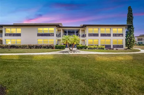 4754 Marine Pkwy #207, New Port Richey, FL 34652