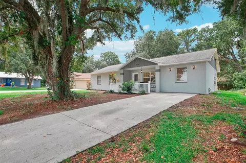 310 Fox Lake Dr, Lakeland, FL 33809