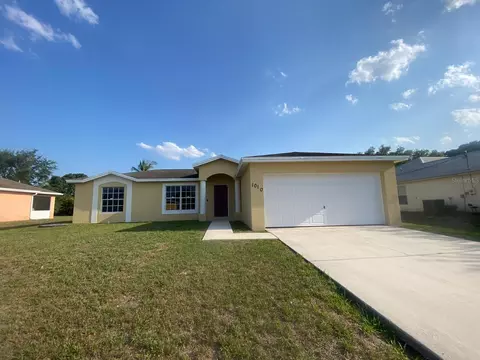 1010 SW Janette Ave, Port Saint Lucie, FL 34953