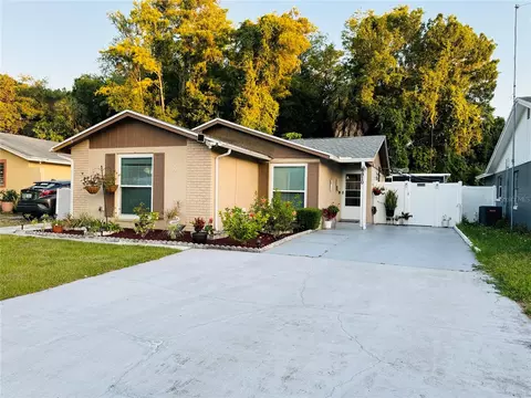 8910 Rosebank Ct, Tampa, FL 33615