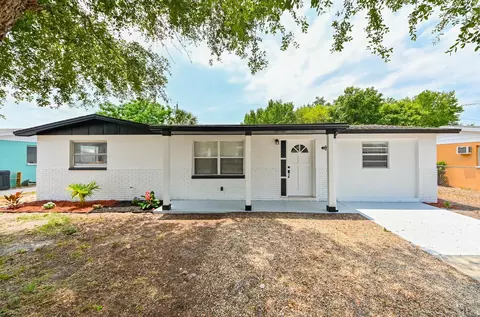 1523 Sentinel St, Holiday, FL 34690