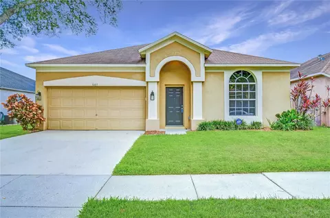 507 Sand Ridge Dr, Valrico, FL 33594