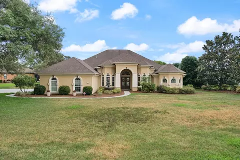 76 Woodfield Cir, Homosassa, FL 34446