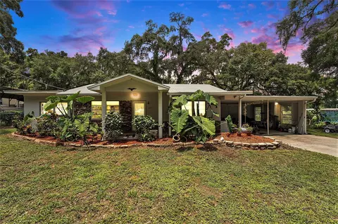 18425 Lawrence Rd, Dade City, FL 33523