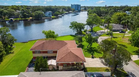 2111 W Ivy St, Tampa, FL 33607