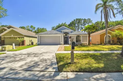 7611 Wiltshire Park Pl, Apollo Beach, FL 33572