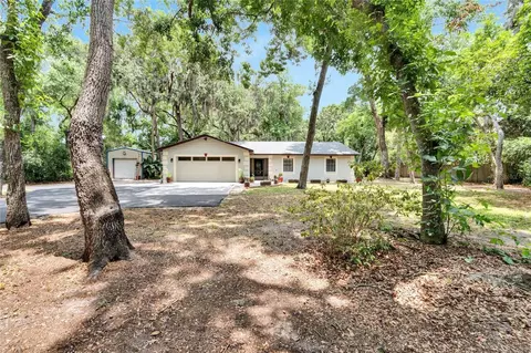 8202 Stoner Woods Dr, Riverview, FL 33569