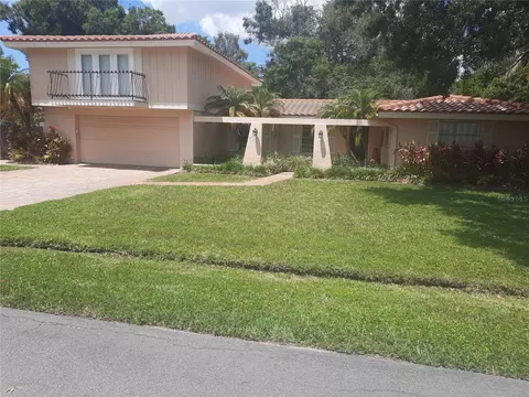 8112 N Clark Ave, Tampa, FL 33614