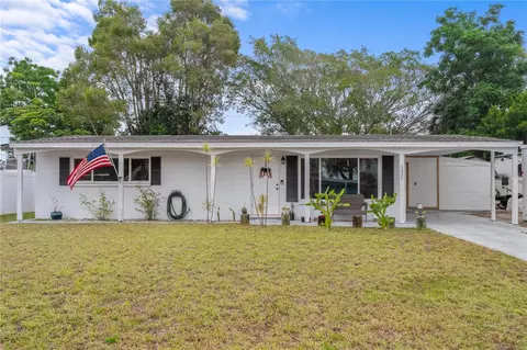 3035 Smith Ave, Bradenton, FL 34207