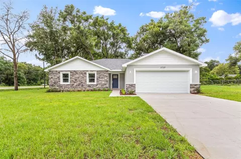 11735 Orange Ct, Dade City, FL 33525
