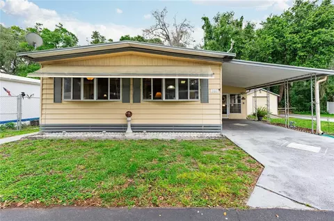 5013 Shirley Cir, Zephyrhills, FL 33542