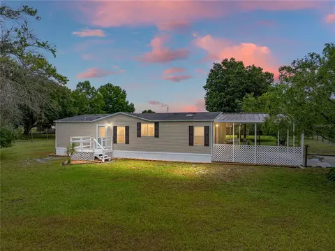 3236 Ranch Place Blvd, Zephyrhills, FL 33541