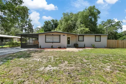 10605 1st St, Thonotosassa, FL 33592