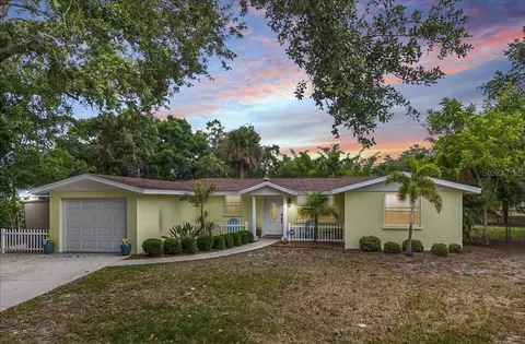 2717 Silver King Way, Sarasota, FL 34231