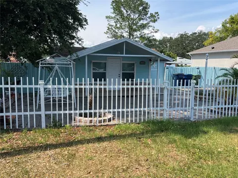 2125 W Paris St, Tampa, FL 33604