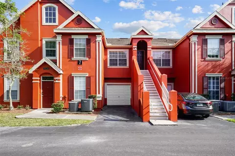 9122 Lake Chase Island Way, Tampa, FL 33626
