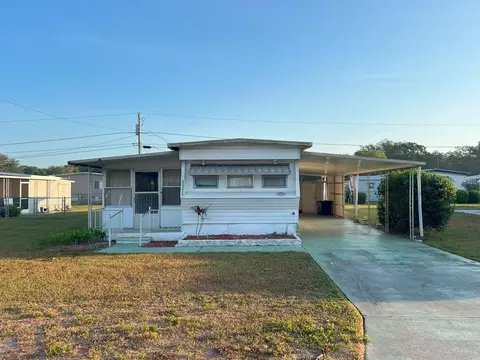 39047 Ola Ave, Zephyrhills, FL 33542