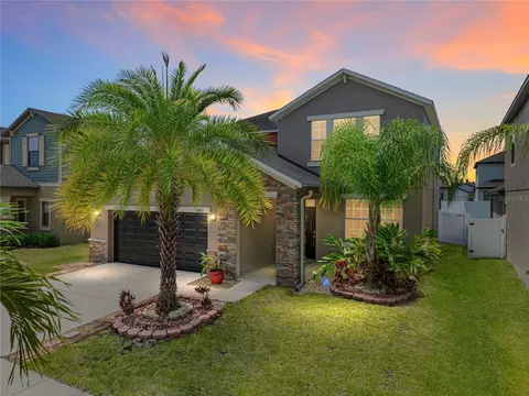 11823 Valhalla Woods Dr, Riverview, FL 33579