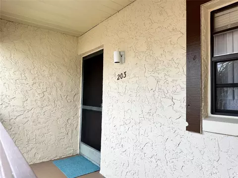 2400 Winding Creek Blvd #12-203, Clearwater, FL 33761
