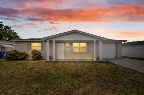 3304 Roxbury Dr, Holiday, FL 34691