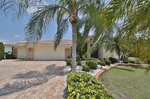 1308 Lenox Greens Dr, Sun City Center, FL 33573