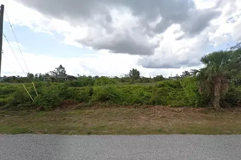 8592 Agate St, Port Charlotte, FL 33981