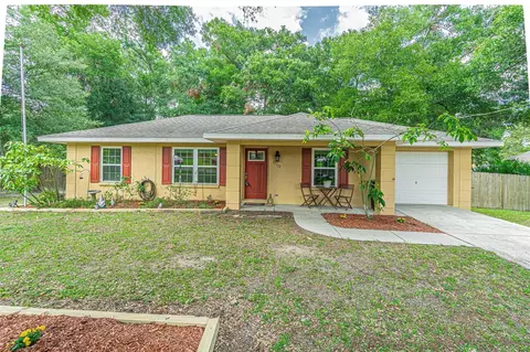 12732 Abbey Dr, Dade City, FL 33525
