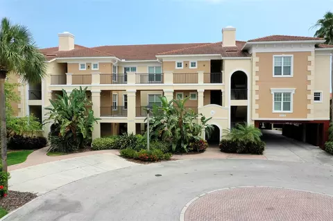 4 Academy Way S #32A, Saint Petersburg, FL 33711