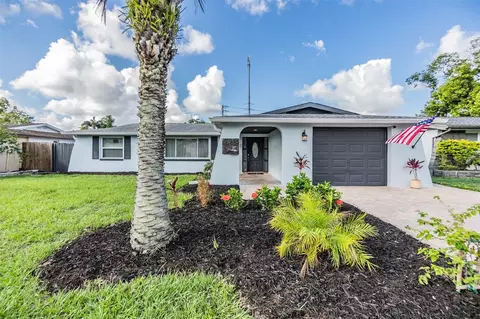 5610 Dolores Dr, Holiday, FL 34690